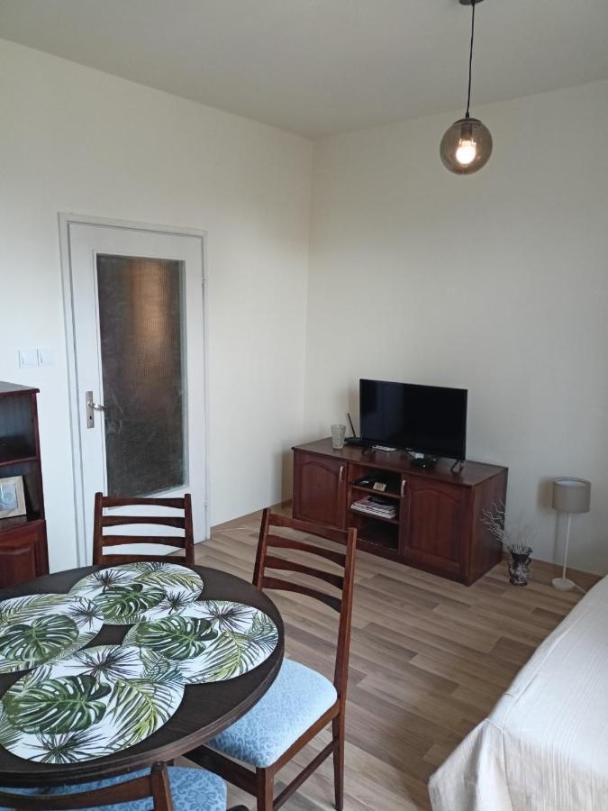 Welcome To Daisy Sunny Place! Apartment Varna Exterior photo